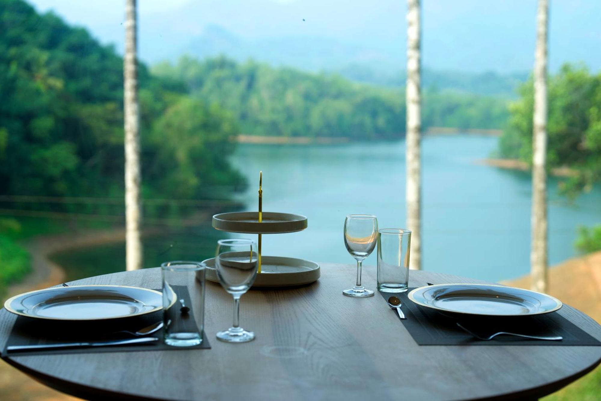 Hotel Serene Aqua Hills Kozhikode Mennanyam Esterno foto
