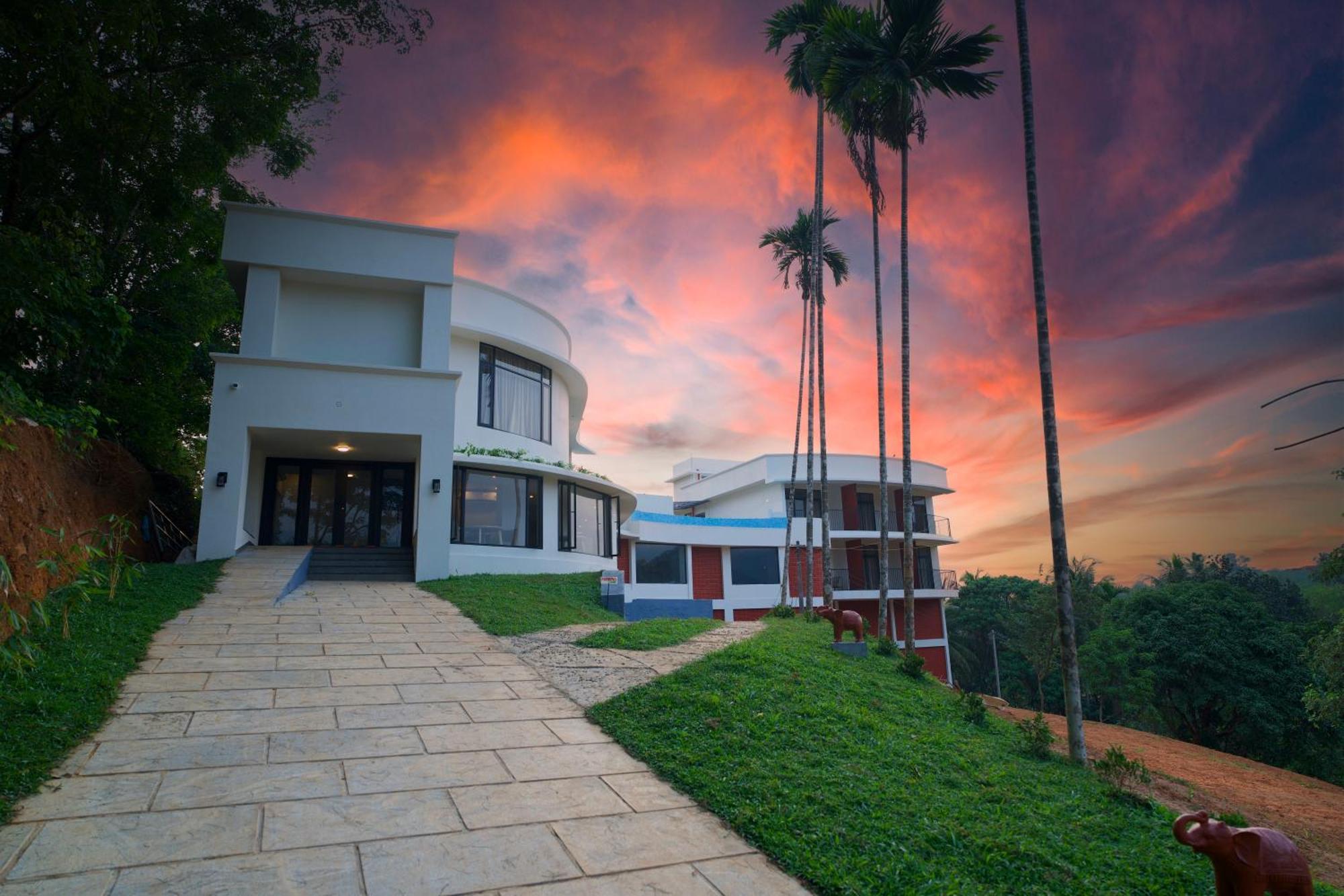 Hotel Serene Aqua Hills Kozhikode Mennanyam Esterno foto