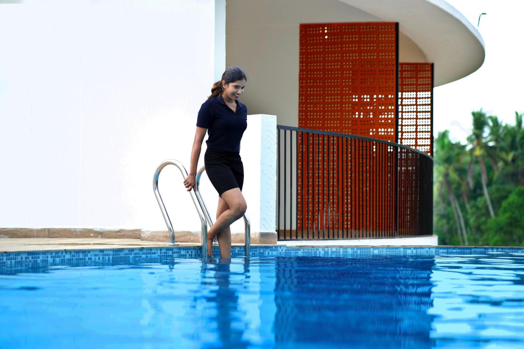 Hotel Serene Aqua Hills Kozhikode Mennanyam Esterno foto