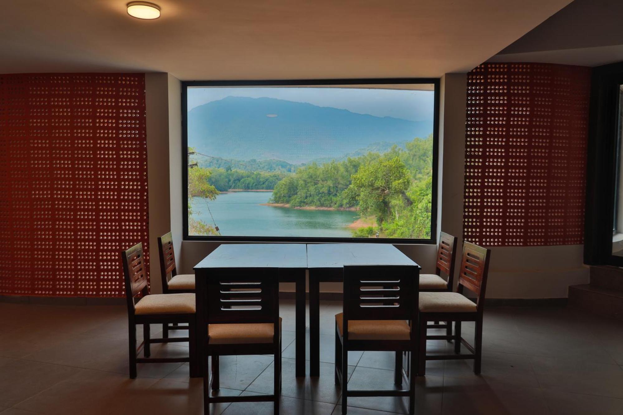 Hotel Serene Aqua Hills Kozhikode Mennanyam Esterno foto